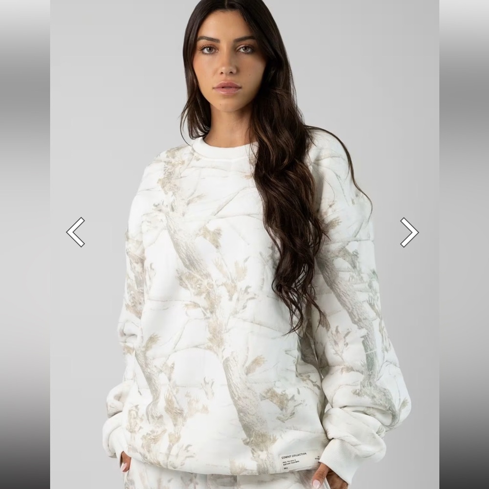 Comfrt Crew  limited edition white oak sweatshirt unisex L NWT